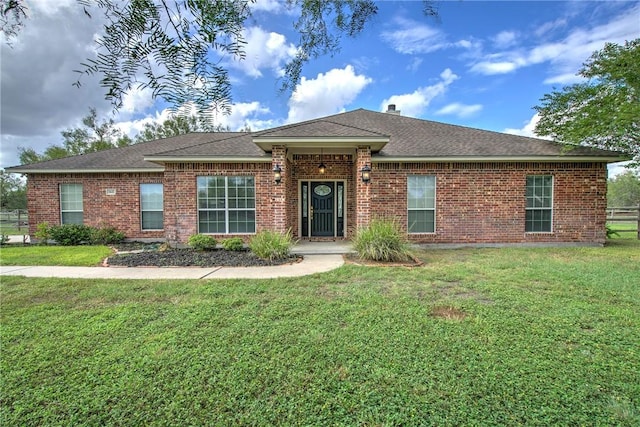 5617 Grand Lake Cir, Robstown, TX 78380 - single story home featuring roof with shingles and brick siding