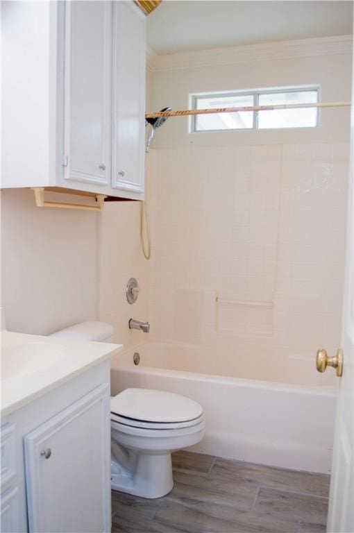 6333 Penny Ln, Corpus Christi, TX 78414 - full bathroom featuring vanity, shower / washtub combination, and wood finished floors