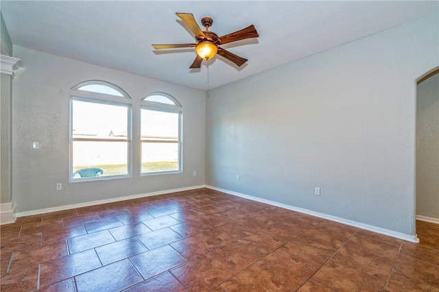 empty room featuring ceiling fan