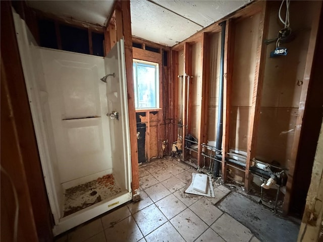 415 S Buchanan St, Beeville, TX 78102 - full bath with a stall shower