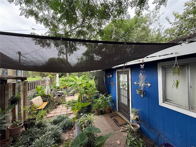 415 S Buchanan St, Beeville, TX 78102 - doorway to property
