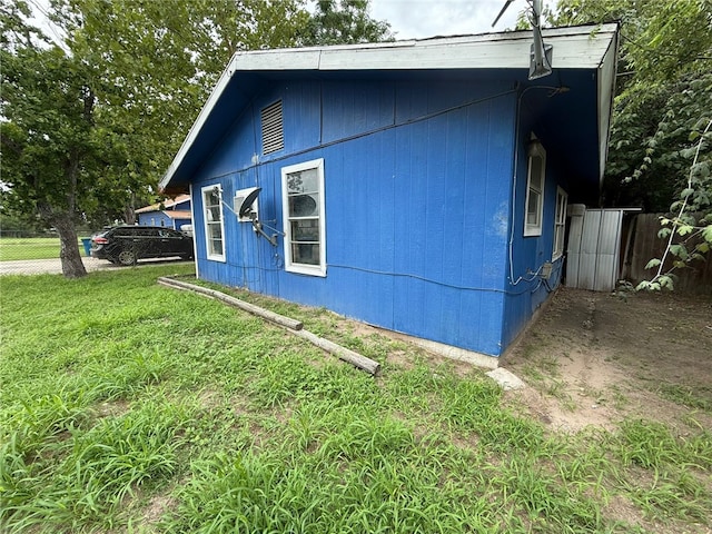 415 S Buchanan St, Beeville, TX 78102 - view of property exterior