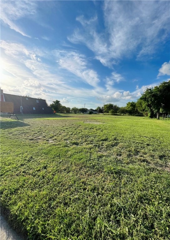 Listing photo 2 for 0000 W 3rd St, Alice TX 78332