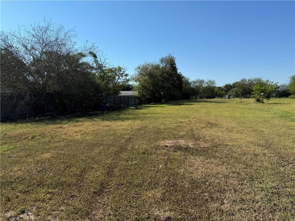5129 Williams Dr, Corpus Christi, TX 78411 - photo 1