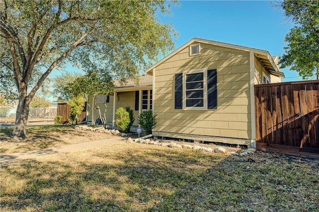 exterior space with a yard