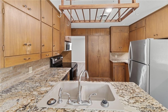 510 E Inez St, Beeville, TX 78102 - photo 13