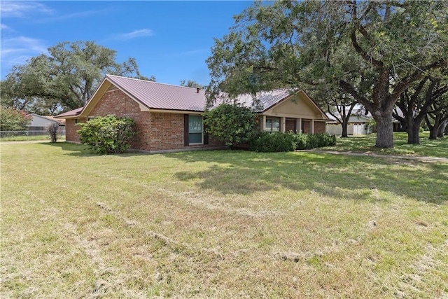 510 E Inez St, Beeville, TX 78102 - photo 1