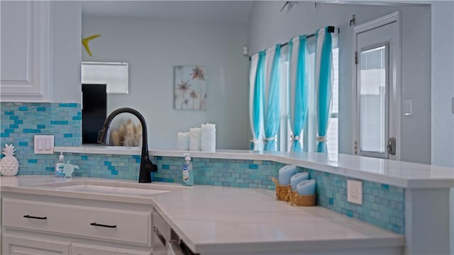 303 Square Rigger St, Rockport, TX 78382 - photo 32