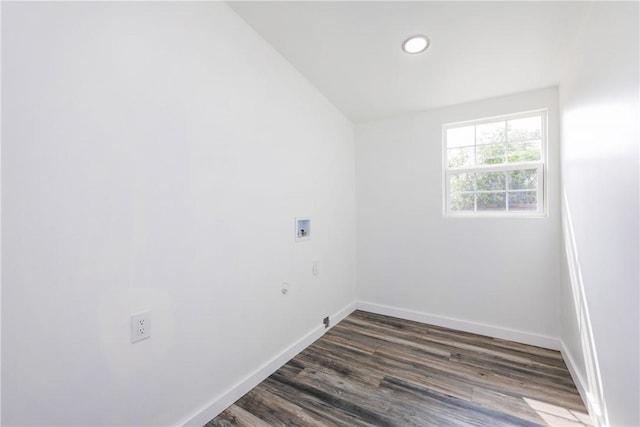 1336 Brentwood Dr, Corpus Christi, TX 78415 - unfurnished room featuring dark wood-type flooring, baseboards, and recessed lighting