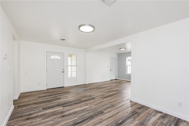 1336 Brentwood Dr, Corpus Christi, TX 78415 - entryway featuring wood finished floors and baseboards