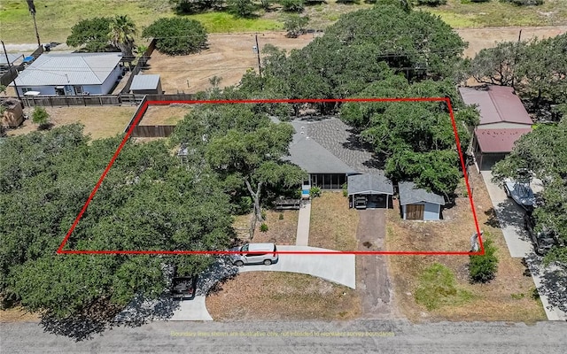 19 Estates Dr, Rockport, TX 78382 - aerial view of property and surrounding area with property boundaries highlighted