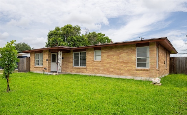 4122 Barnes St, Corpus Christi, TX 78411 - ranch-style home with brick siding
