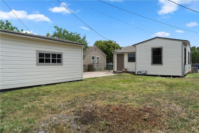 4649 Dodd Dr, Corpus Christi, TX 78415 - back of property featuring an outdoor structure