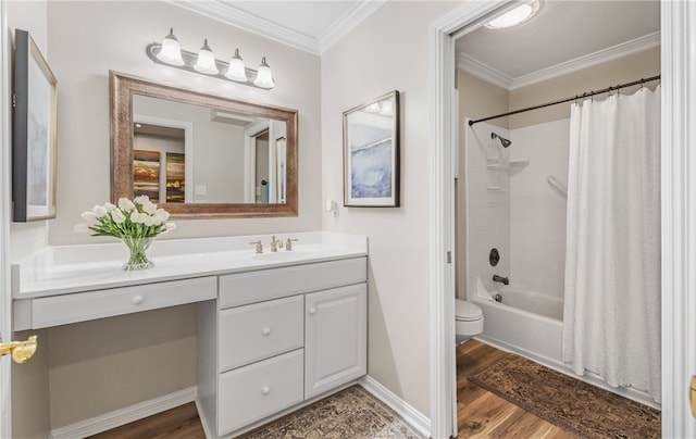 4270 Ocean Dr Unit 11, Corpus Christi, TX 78411 - bathroom featuring vanity, shower / bath combo with shower curtain, wood finished floors, and ornamental molding