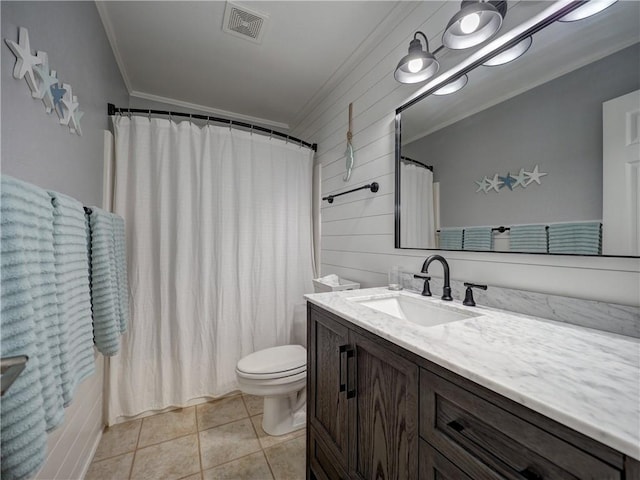 full bath with crown molding, toilet, tile patterned flooring, vanity, and a shower with shower curtain