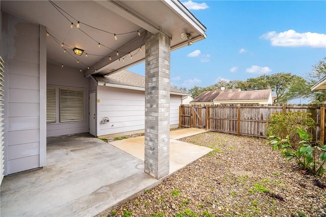 view of yard with a patio area