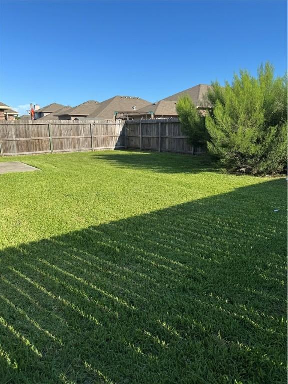 7209 Lands End Dr, Corpus Christi, TX 78414 - view of fenced backyard
