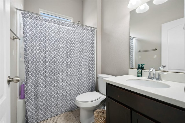1116 Santa Catalina St, Portland, TX 78374 - full bathroom with toilet, tile patterned flooring, a shower with curtain, and vanity