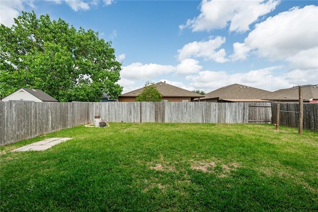 1116 Santa Catalina St, Portland, TX 78374 - view of yard with a fenced backyard