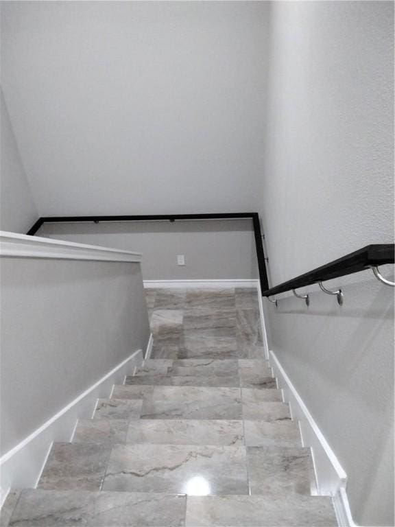3018 Greenwood Dr, Corpus Christi, TX 78405 - view of stairway