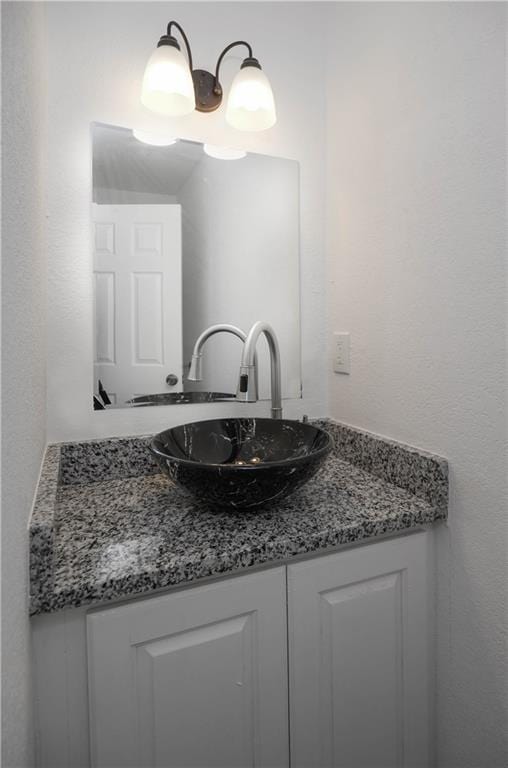 4802 Eider Dr, Corpus Christi, TX 78413 - bathroom with vanity