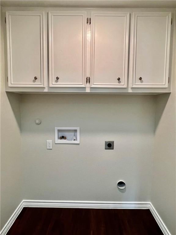 1652 16th St, Corpus Christi, TX 78404 - laundry room featuring electric dryer hookup, baseboards, gas dryer hookup, hookup for a washing machine, and dark wood finished floors