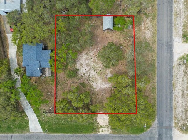 1131 N Gagon St, Rockport, TX 78382 - photo 4