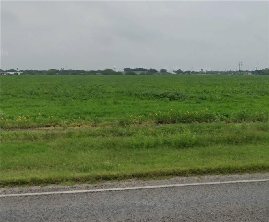 00 Franklin Adams, Kingsville, TX 78363 - photo 2