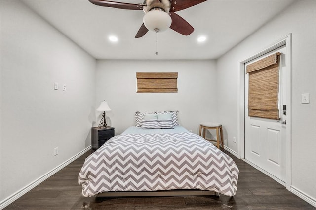 bedroom featuring dark wood-style floors, baseboards, recessed lighting, and a ceiling fan