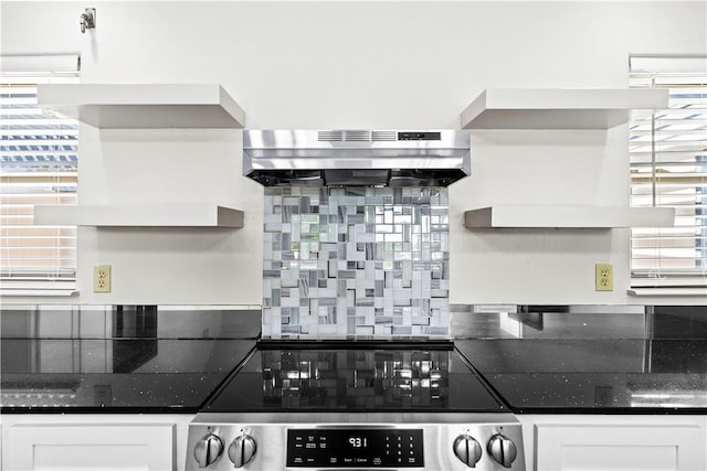 200 Elm St, Portland, TX 78374 - kitchen featuring under cabinet range hood, electric range, backsplash, and plenty of natural light