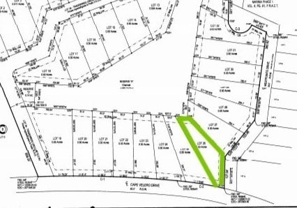 2 Westpointe Dr, Rockport, TX 78382