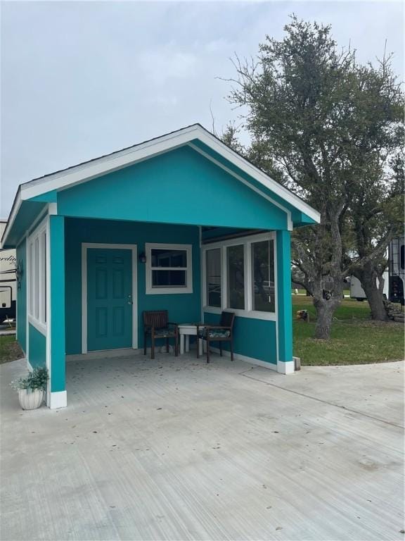 Listing photo 3 for 1406 W Corpus Christi St Unit 50, Rockport TX 78382