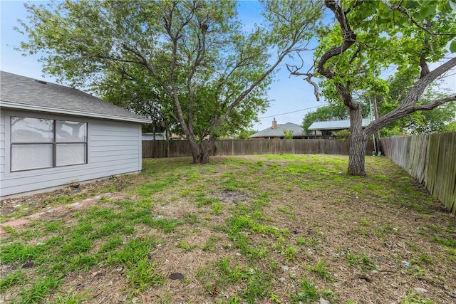 2325 Roseland Dr, Corpus Christi, TX 78414 - view of yard with a fenced backyard