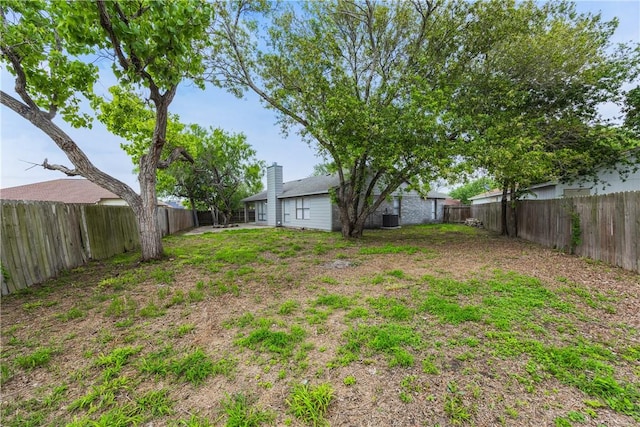 2325 Roseland Dr, Corpus Christi, TX 78414 - view of yard featuring a fenced backyard