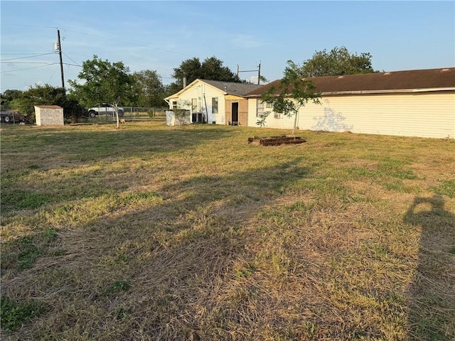9553 County Road 249th Cir, Mathis, TX 78368 - view of yard