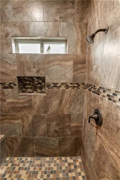 6913 Mets Ct, Corpus Christi, TX 78414 - full bath with a tile shower