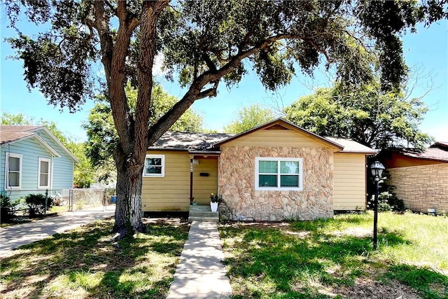 4046 Green Grove Dr, Corpus Christi, TX 78415 - photo 1
