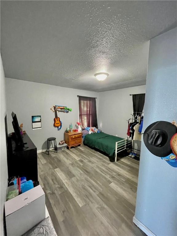 4046 Green Grove Dr, Corpus Christi, TX 78415 - photo 9