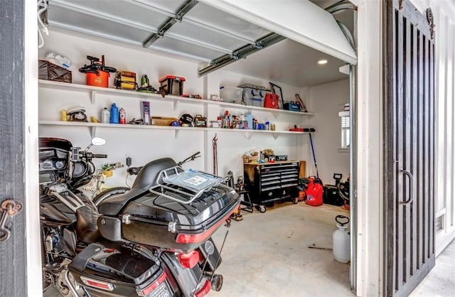 1227 S Magnolia St, Rockport, TX 78382 - view of garage