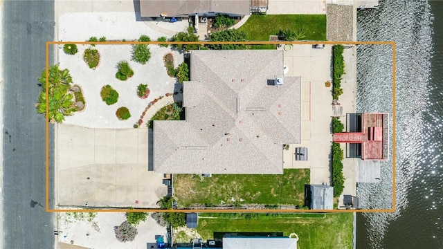 15426 Cuttysark St, Corpus Christi, TX 78418 - view of property location with property parcel outlined and a large body of water
