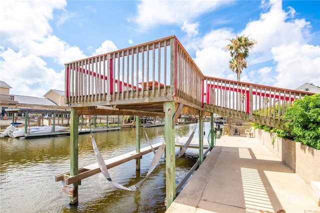 15426 Cuttysark St, Corpus Christi, TX 78418 - dock area with a water view and boat lift