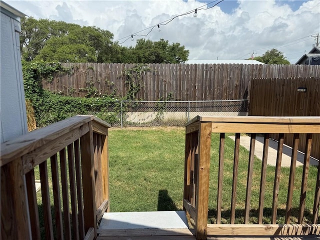 109 S Verne St, Rockport, TX 78382 - view of fenced backyard