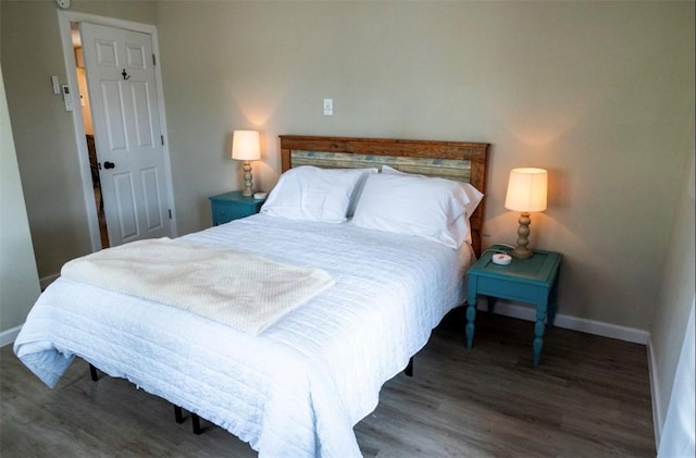 109 S Verne St, Rockport, TX 78382 - bedroom featuring wood finished floors