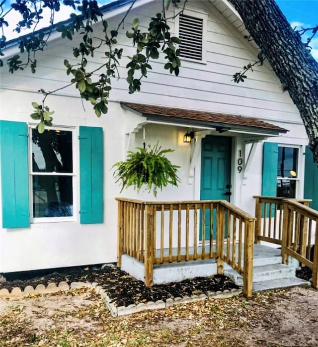 109 S Verne St, Rockport, TX 78382 - view of front of house