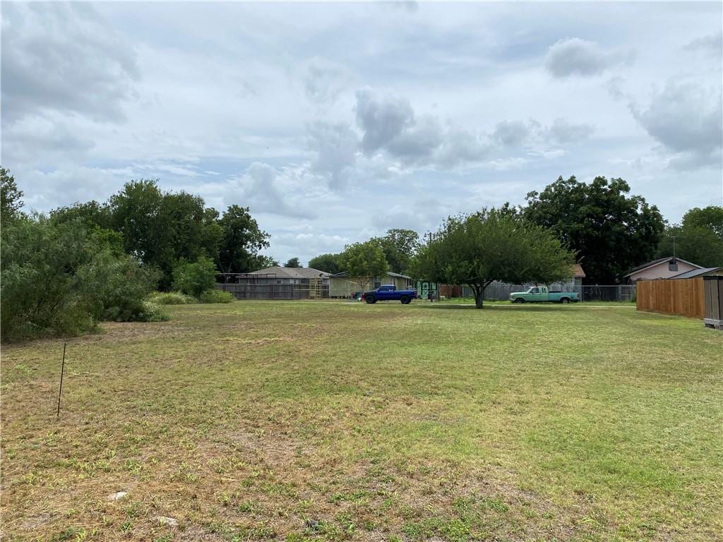 000 Olmito St, Alice, TX 78332 - photo 1