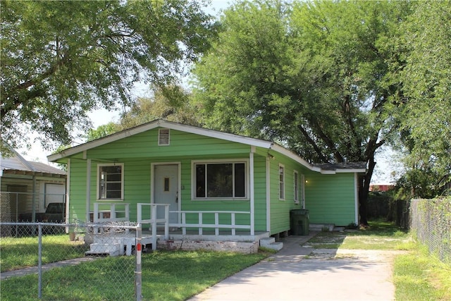 view of front of property with covered porch