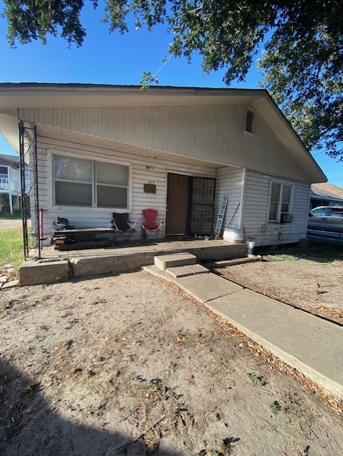 405 Chaparral St, Alice, TX 78332 - photo 11