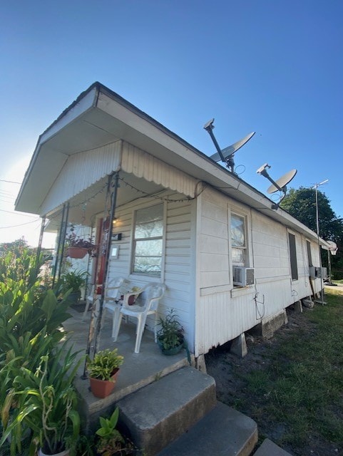 view of home's exterior