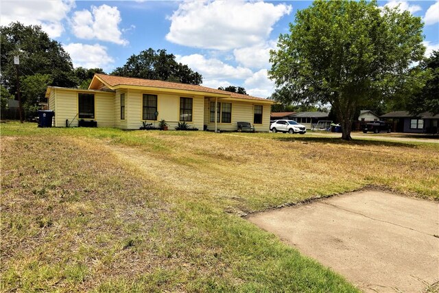 1017 E Huntington St, Beeville, TX 78102 - photo 34