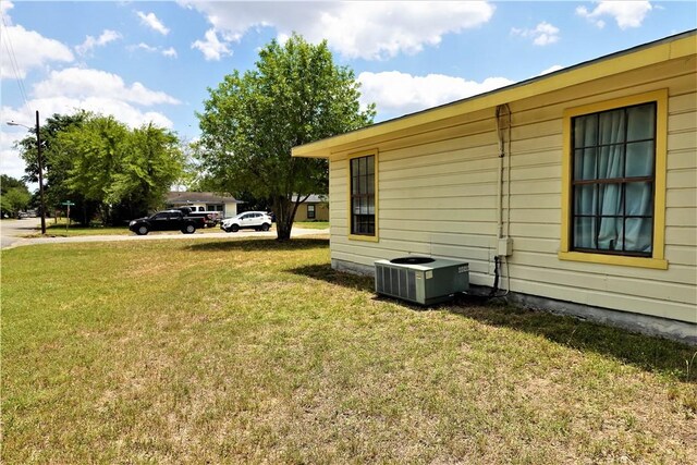 1017 E Huntington St, Beeville, TX 78102 - photo 35